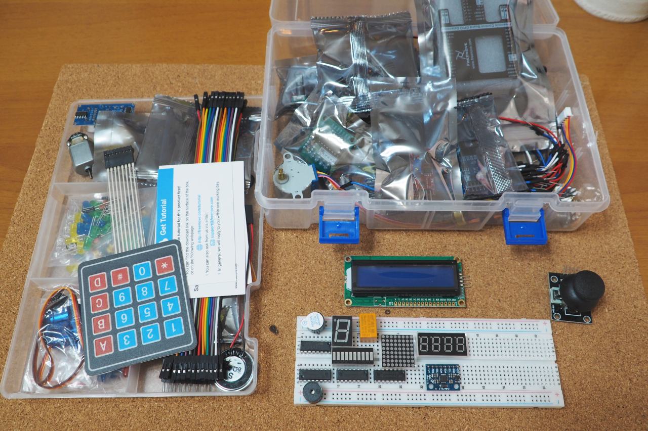 ブレッドボードを使って基礎実験